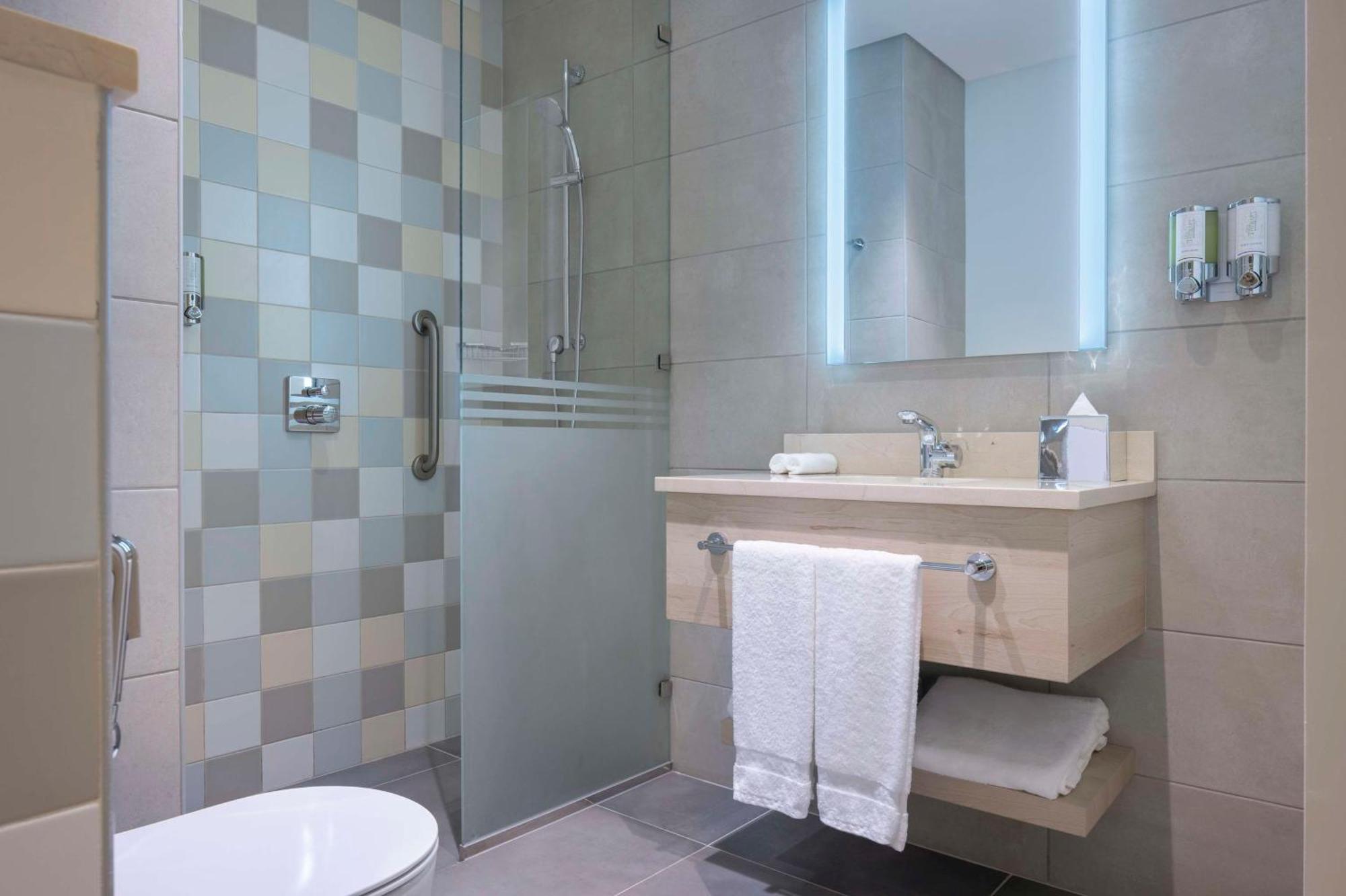 Hampton By Hilton Doha Old Town Hotel Ngoại thất bức ảnh
